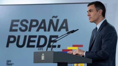 El presidente del Gobierno, Pedro Sánchez, ha anunciado en rueda de prensa la declaración del estado de alarma para contener la pandemia del coronavirus. FOTO: EFE