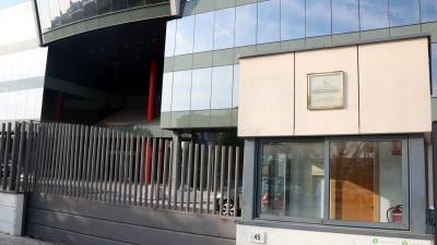 Imatge exterior de la seu del CTTI a l'Hospitalet de Llobregat on ha entrat la Guàrdia Civil aquest 30 de setembre del 2017.