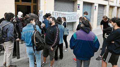 Un desahucio parado este año en Reus por el Sindicat d’Habitatge. La entidad lamenta que «muchos pasan desapercibidos». Foto: Alfredo González