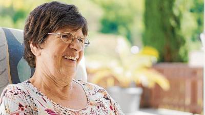 Cada vez hay más mujeres mayores de 65 años que viven solas en España. FOTO: Pixabay