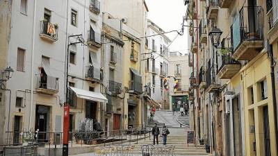 Imagen de la Plaça Sedassos, en la Part Alta, una de las zonas con más edificios antiguos. Foto: Pere Ferré/dt