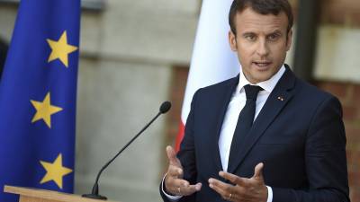 El presidente galo, Emmanuel Macron, ha levantado la polémica con su factura de maquillaje. Foto: efe