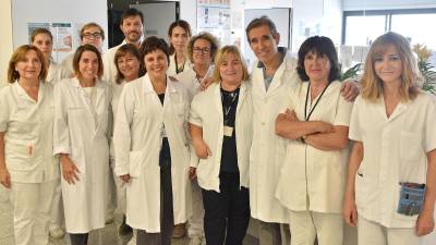 Imagen de familia de parte del equipo del servicio de Otorrrinolaringología del Hospital Sant Joan. Foto: A.González