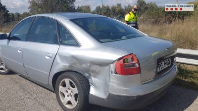 Imagen del coche que protagonizó la persecución por la autopista AP-7. Foto: mossos d’esquadra