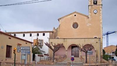 La iglesia de Sant Jaume dels Domenys.