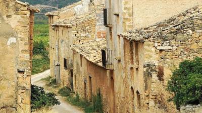 El poble deshabitat de Pinyeres, a Batea. Foto: Joan Revillas