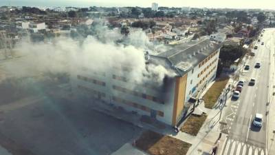 Imagen espectacular del incendio de la residencia Montemar. FOTO: Cedida
