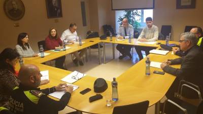 Primera reunión de trabajo de los tres municipios del Baix Gaià. FOTO: DT