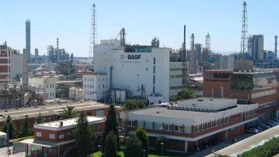 Imagenes de las instalaciones de la empresa petroquímica BASF en el polígono sur de Tarragona. FOTO: Joan Puig