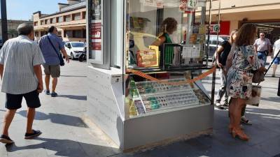 Uno de los nuevos quioscos está en el Mercat Central de Reus. FOTO: DT