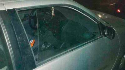 Imatge del cotxe forçat a l'avinguda Vidal i Barraquer el divendres dia 14. FOTO: CME