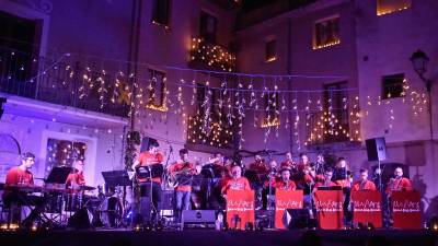 La Reus Big Band va oferir un repertori ple d’energia, ritme i bon humor durant el Concert de les Espelmes. Foto: alfredo gonzález