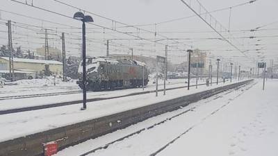 La circulación de trenes entre Reus-Riba-roja d'Ebre sigue cerrada por el temporal. Foto: DT