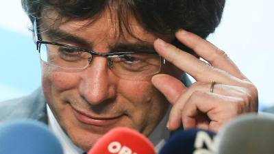 El expresident Carles Puigdemont dio una rueda de prensa en Bruelas para analizar la situación. FOTO: efe