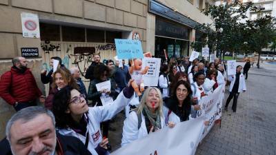 Protesta de metges a Tarragona. PERE FERRÉ