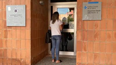 El consultorio médico del barrio Gaudí está cerrado desde el pasado 16 de marzo por la Covid-19. FOTO: ALFREDO GONZÁLEZ
