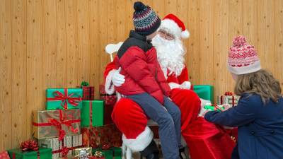Santa Claus es passejarà per diverses poblacions de la província. Foto: Getty Images Plus