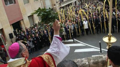 A Tarragona la benedicció va tenir lloc, com sempre, al carrer de les Coques. FOTO: lluís milián