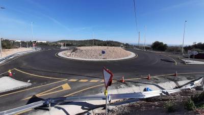 Estat actual de la nova rotonda de la carretera N-340 a Sant Carles de la Ràpita, construïda pel Ministeri de Foment.FOTO: AJUNTAMENT DE LA RÀPITA