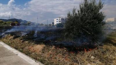 Imatge de les tasques d'extinció de l'incendi. Foto: Bombers de la Generalitat