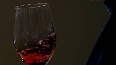 Una copa de vino en una imagen de archivo. Foto: Efe