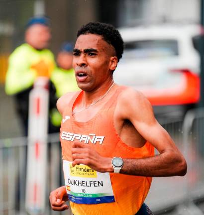 Abdessamad Oukhelfen, durante la carrera disputada en Bruselas. foto: RFEA