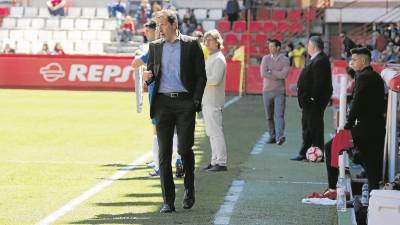 El tarraconense Ramis lidera al Almería. Foto: Pere Ferré
