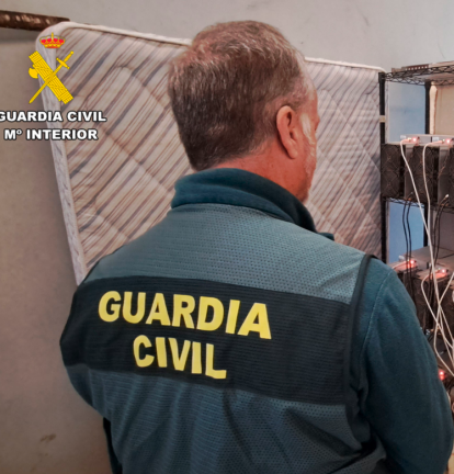 Un agente de la Guardia Civil de Albacete. Foto: Twitter Guardia Civil de Albacete