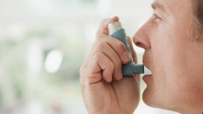 Un estudio concluye que un 77,7% de pacientes asmáticos relacionan su enfermedad con los accidentes de tráfico.