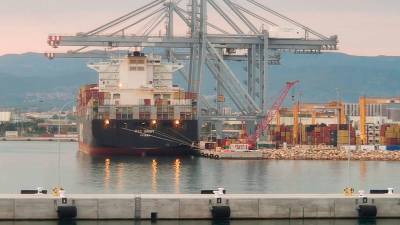 El pasado mes de abril llegaba al Port de Tarragona el MSC Sindy, el portacontenedores más grande de su historia. FOTO: DIARI DE TARRAGONA