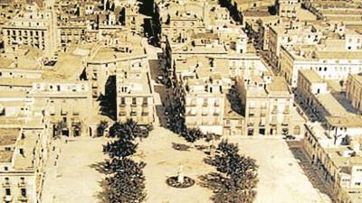Fotografia antiga de la plaça dels Carros. foto: Cedida