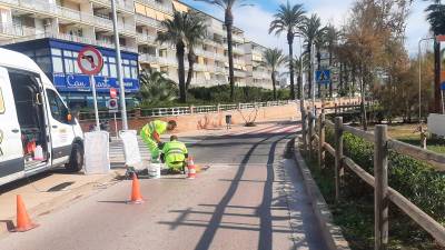 El vial paralelo al paseo marítimo de Cunit.