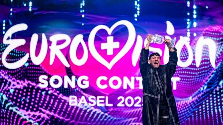 El joven austríaco JJ ha ganado Eurovisión 2025 con su canción ‘Wasted Love’. Foto: EFE