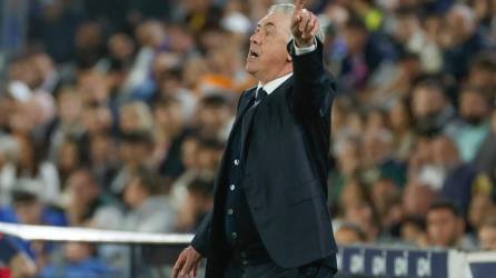 Carlo Ancelotti dirige al Real Madrid en el campo del Getafe. Foto: EFE