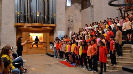 Aquest dimarts, 27 de maig, han representar la cantata alumnes de l’Eugeni d’Ors, l’Eladi Homs i els Baltis. FOTO: Montse Plana