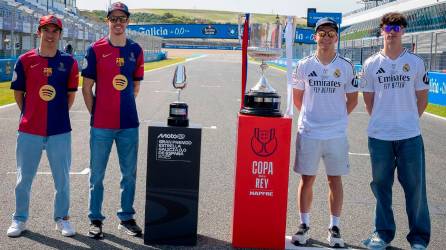 Los hermanos Márquez y Fermín Aldeguer y Raúl Fernández, cada uno defendiendo sus colores en el Clásico. Foto: Moto GP