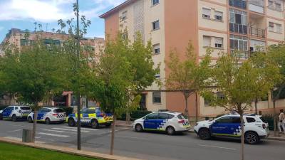 Imagen del operativo policial en el barrio del Pilar de Tarragona. Foto: Cedida