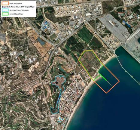 $!Imagen aérea con la delimitación de los dos espacios naturales: La Sèquia Major, a a izquierda y Prats d’Albinyana, a la derecha, junto al Port. FOTO: Aj. Vila-seca