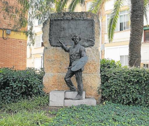 $!Monumento homenaje al pintor Marià Fortuny situado en el barrio de Reus que lleva su nombre. Foto: Salvador Sáinz