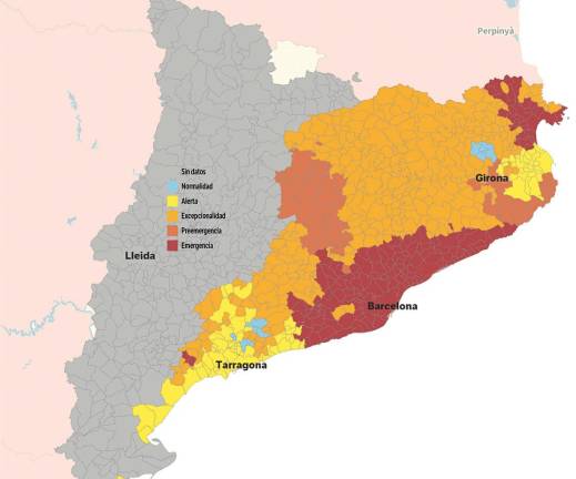 $!Los municipios de Catalunya afectados por las restricciones. En color rojo emergenci; en naranja fuerte preemergencia, en emergencia excepcionalidad, en amarillo, alerta y en azul normalidad.