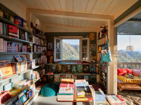 $!La llibreria dalt del turó. ©Luigi Fiano