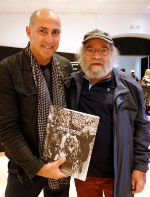 L’autor del llibre, Carles Guerra, amb l’artista Josep Royo, a la presentació al MAMT. Foto: Pere Ferré