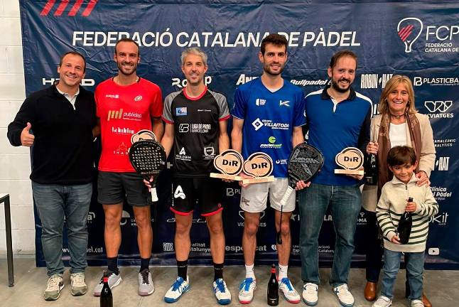 Enric Sanmartí y Tonet Sans, en el centro. FOTO: FCP