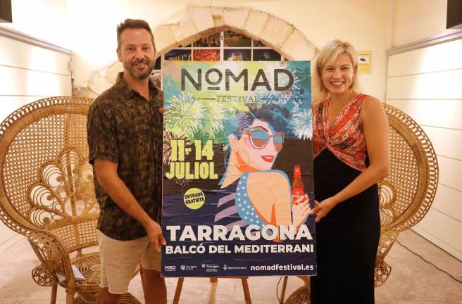 El CEO del Nomad, Daniel Vicente y la consellera Montse Adan, ayer en el Espai Turisme. Foto: Pere Ferré