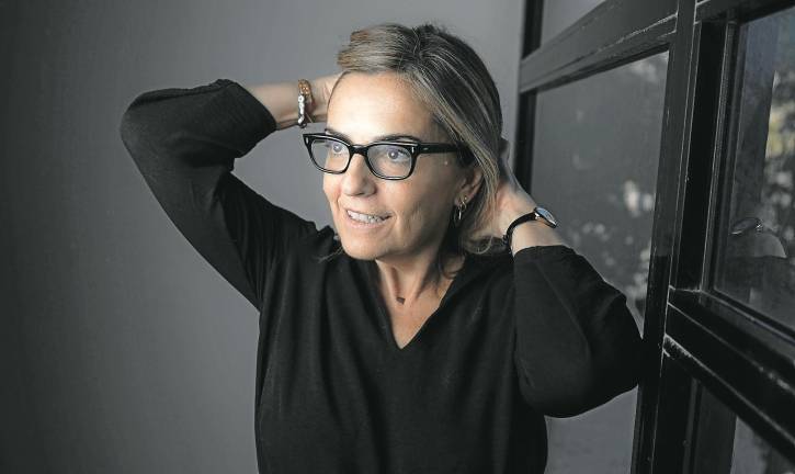 Natàlia Romaní, ‘nom de plume’ de Natàlia Rodríguez, en el ‘Diari’, del que es directora. Foto: Àngel Ullate