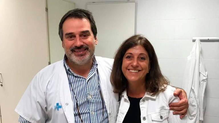 El doctor Andreu Gabarrós con Montse Príncep. Foto: Cedida