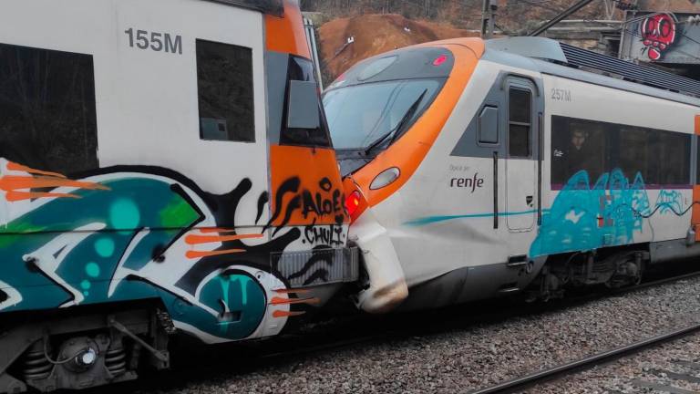 Imagen del accidente entre los dos trenes en Montcada. Foto: @aidaperezz__