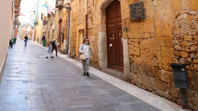 El local que fue de los Xiquets de Tarragona en la calle Santa Anna. FOTO: alba mariné