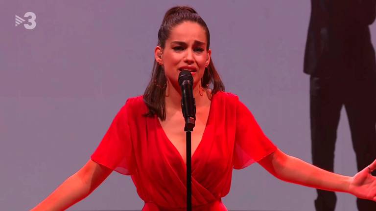 $!Mariona Escoda cantando en una de las galas de ‘Eufòria’. FOTO: Cedida