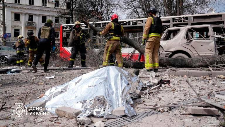 El ataque ruso con misiles en la ciudad ucraniana de Sumy, con al menos 31 muertos y 84 heridos. Foto: Vlodímir Zelenski / X